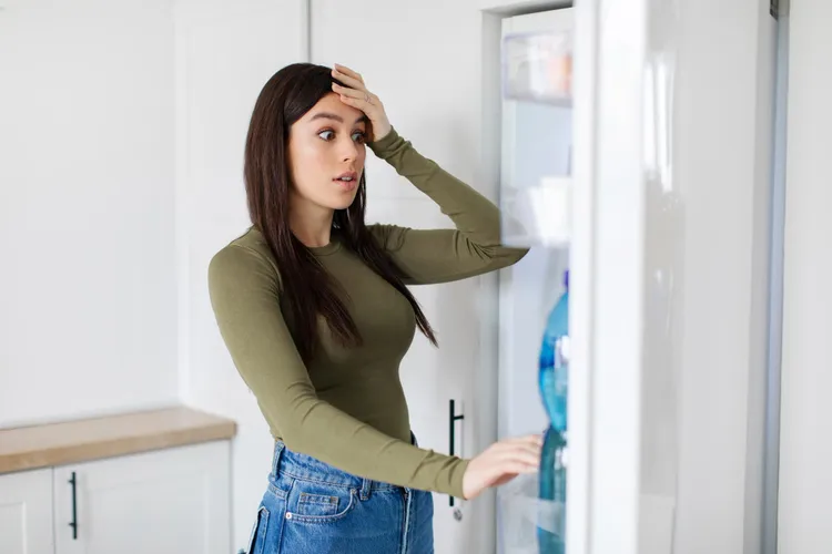 Declutter Your Kitchen: 10 Items You Should Throw Away Immediately