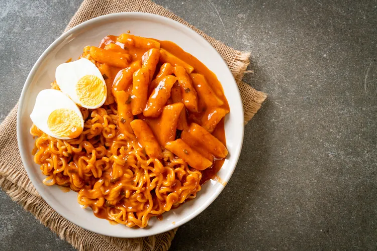 Korean Tteokbokki: The Spicy Rice Cake Dish Taking Over the World