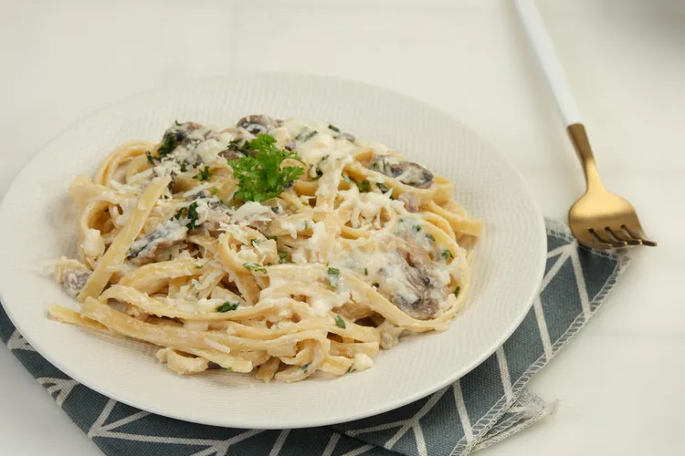 Creamy Vegan Mushroom Pasta