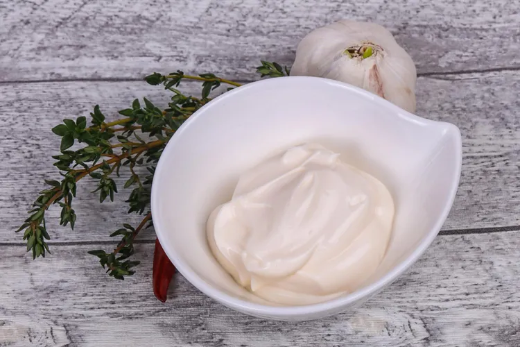 How to Make Mayonnaise (and Why Emulsification Works)