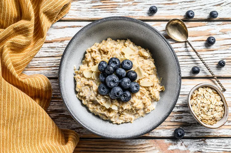 Anabolic blueberry oatmeal power bowl