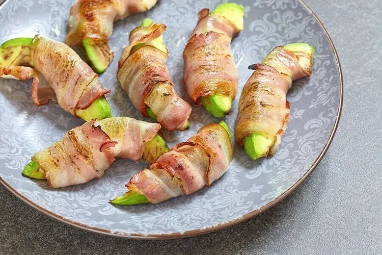 Bacon-wrapped avocado with brown sugar and chili powder
