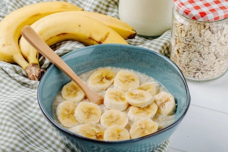 Banana oatmeal breakfast bowl