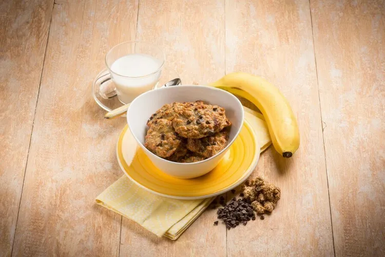 Banana protein power cookies with chocolate candies