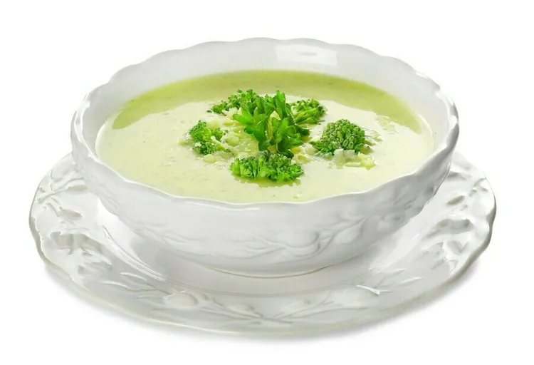 Broccoli soup with olive oil and black pepper