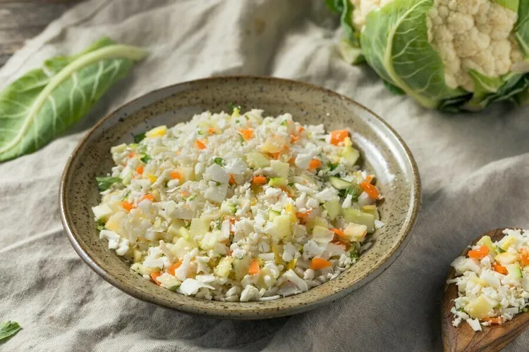 Cauliflower fried rice with veggies and ginger