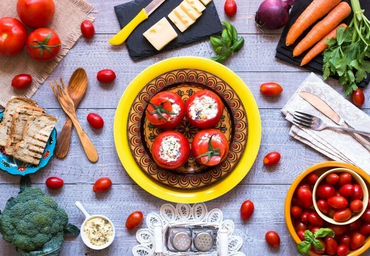 Cherry tomato and goat cheese salad with basil