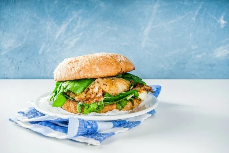 Chicken mayo sandwich with lettuce