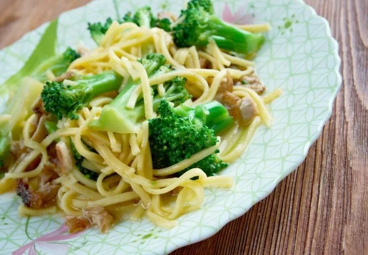 One-pot pasta primavera with vegetables and parmesan cheese