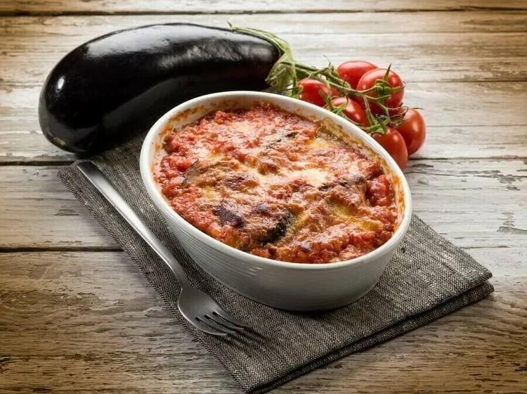 Crock pot beef & eggplant casserole with mozzarella cheese
