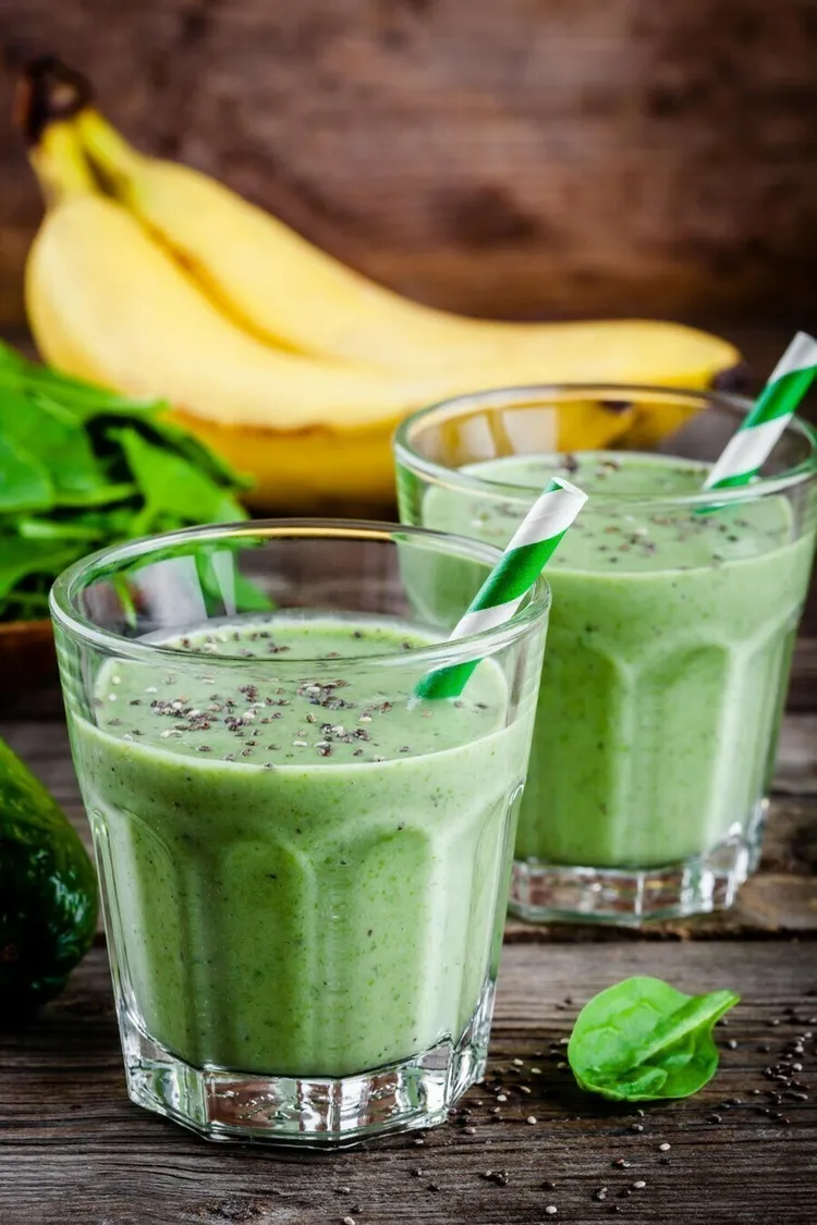 Cucumber pineapple smoothie with banana, spinach and coconut milk