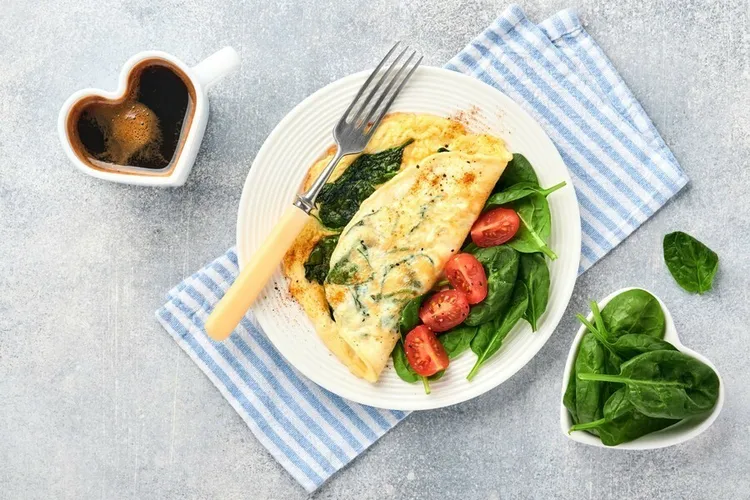 Spinach and egg white omelet