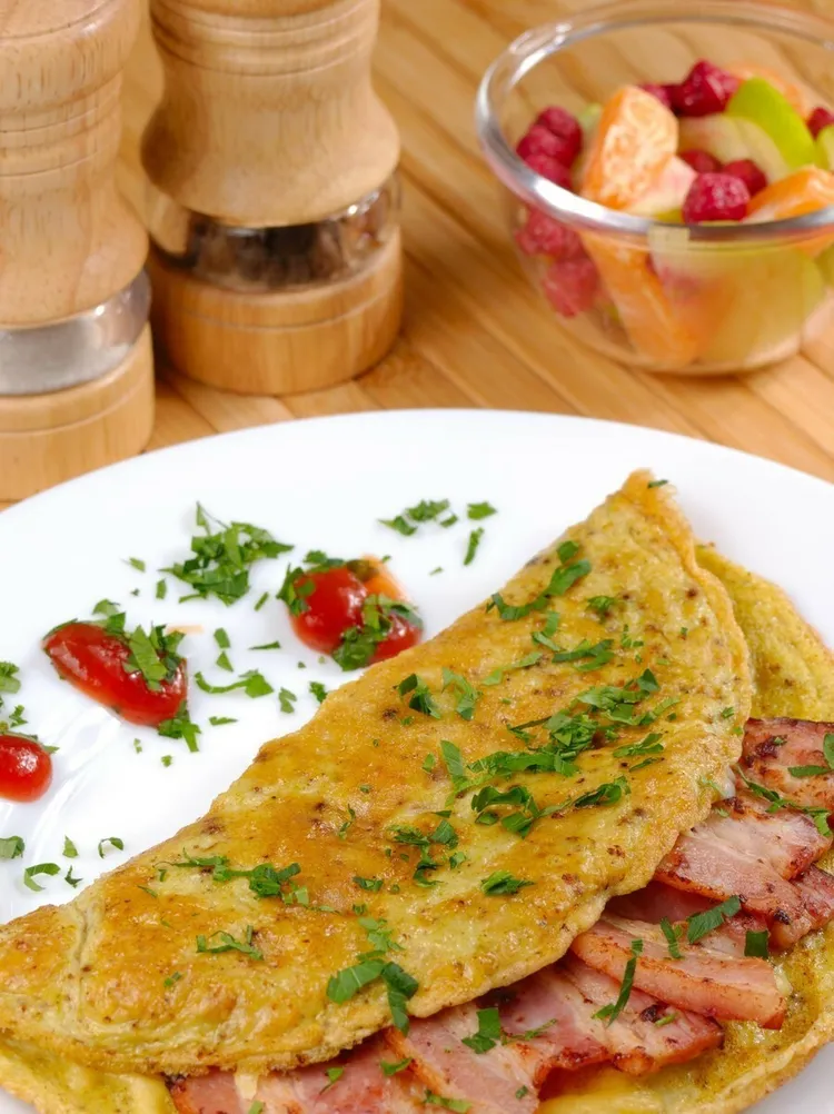 Bacon and egg omelet