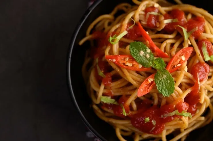 Whole-wheat tomato basil pasta