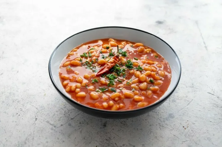 Rosemary garbanzo bean soup with whole-wheat pasta