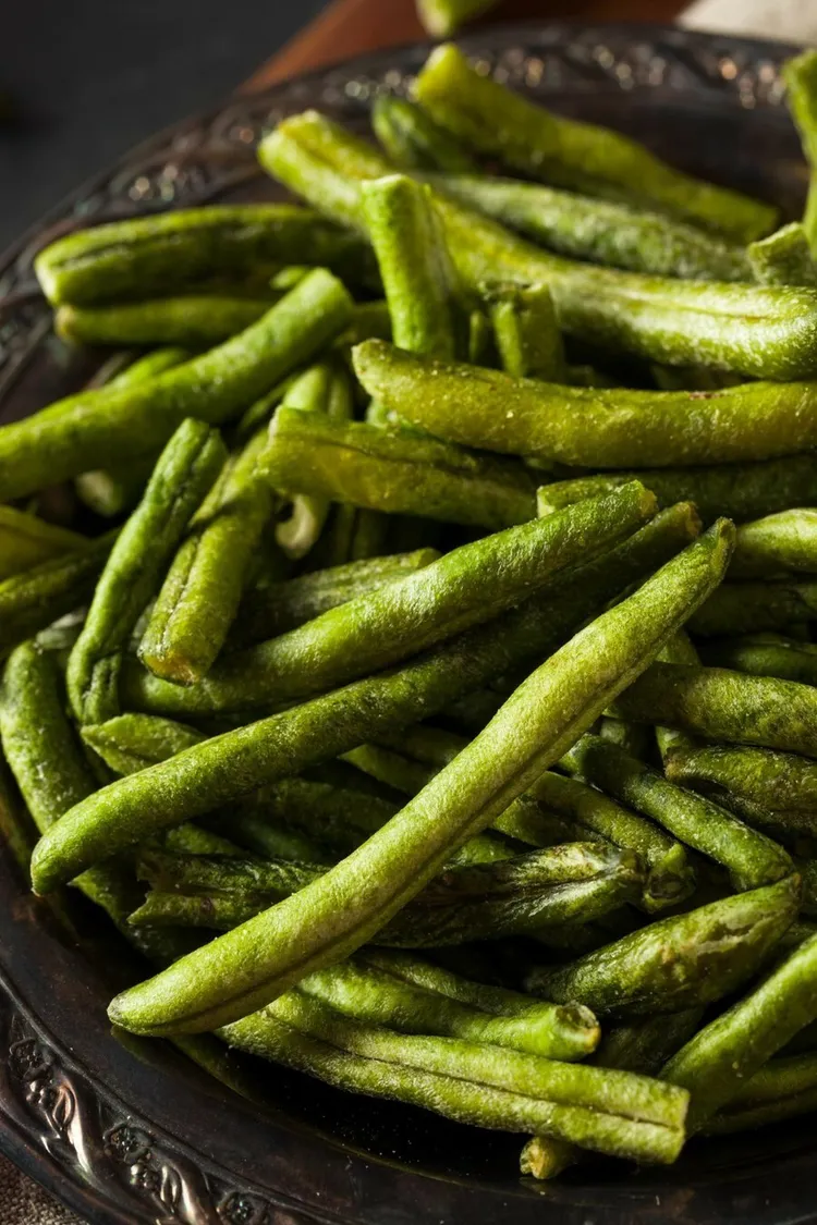 Garlic lemon green beans with olive oil and butter
