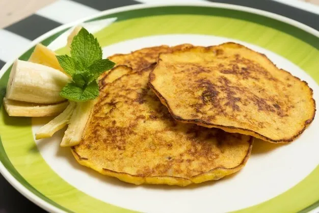 Gluten-free banana-egg coconut pancakes