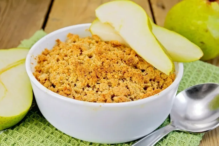 Warm pear and cottage cheese crisp with walnuts, lemon and cinnamon