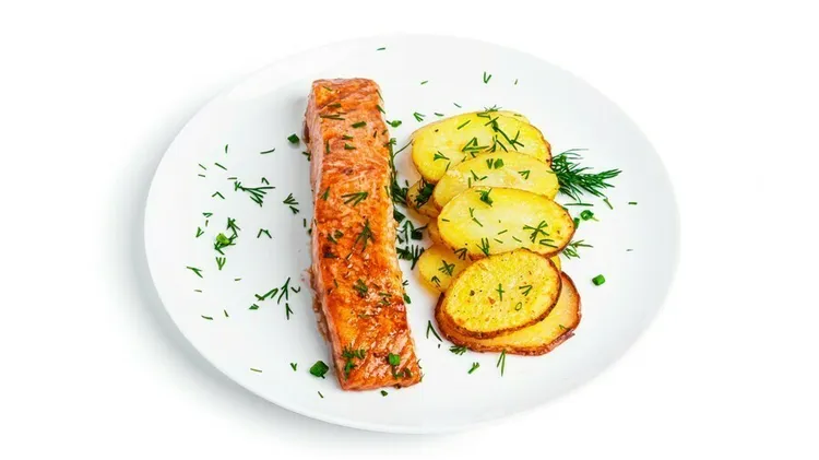 Grilled salmon with lemon dill butter