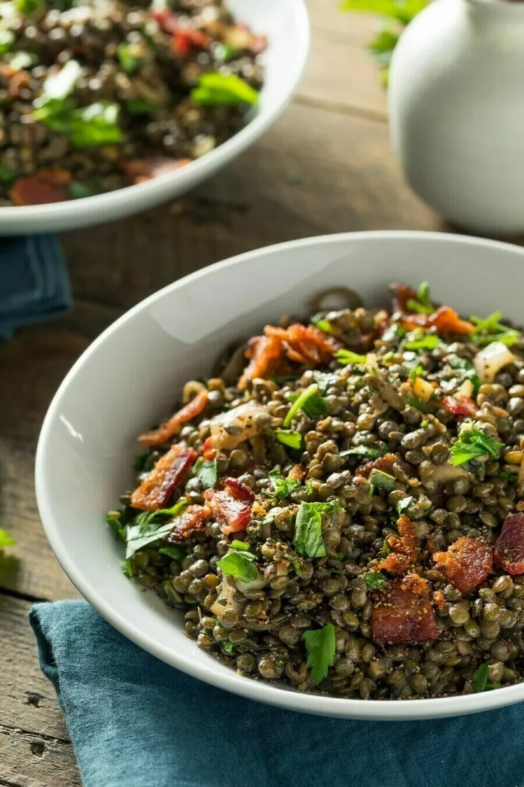 Italian quinoa & lentil stew with mushrooms, sun-dried tomatoes and spinach