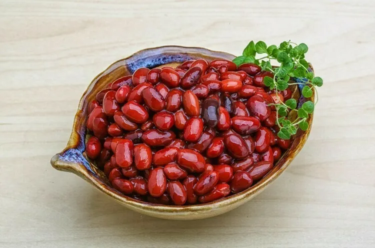 Jamaican-style kidney beans with coconut milk