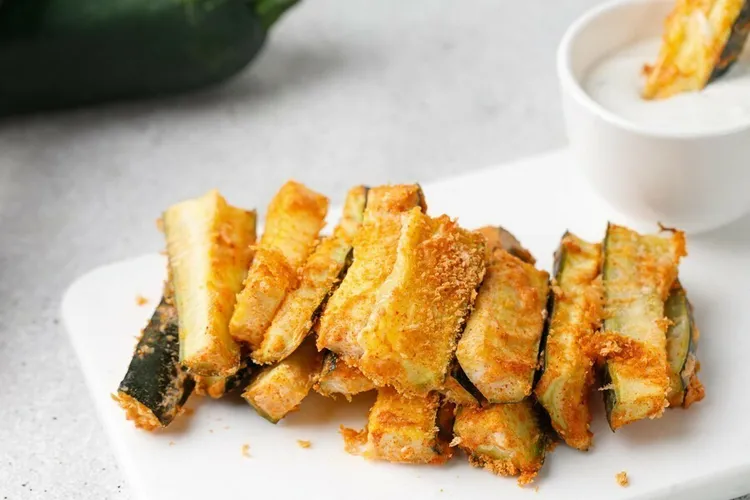 Parmesan zucchini fries