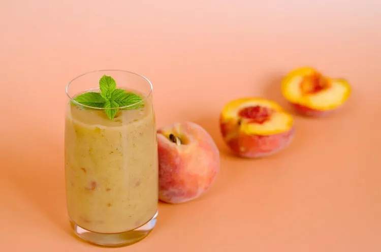 Frosty peach oatmeal protein smoothie