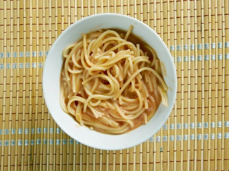 Peanut noodle stir-fry