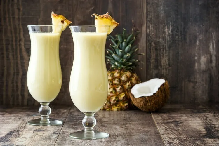Pineapple coconut colada smoothie