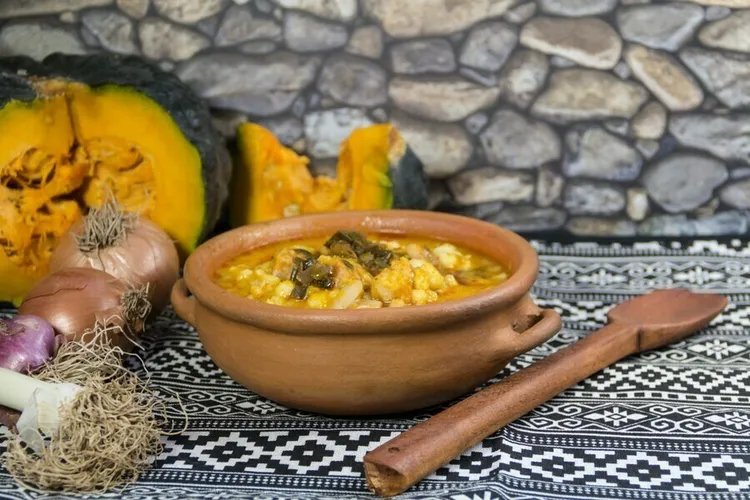 Pressure cooker winter squash and lentil stew with shallots, ginger, coriander and cardamom