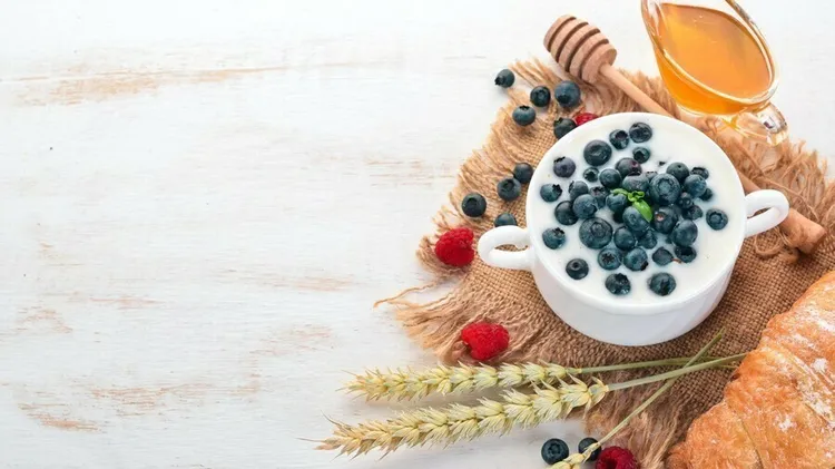 Protein-packed blueberry yogurt bowl with sunflower seeds