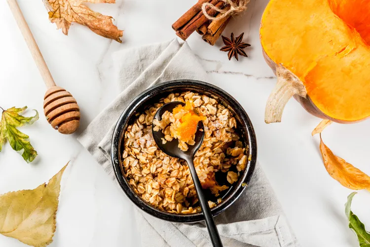 Warm pumpkin pie oatmeal bowl