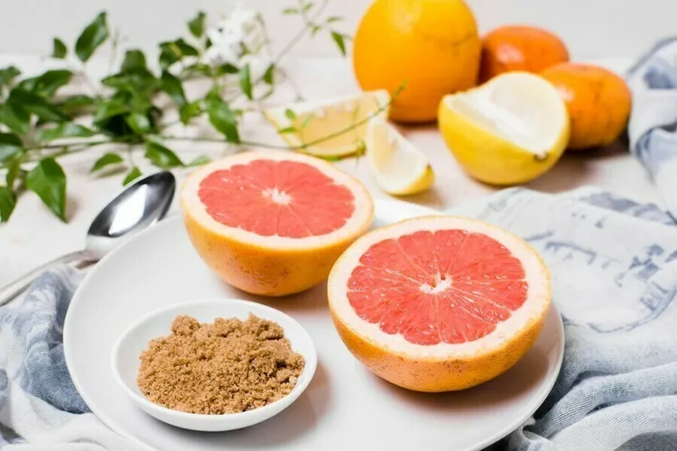 Grapefruit with brown sugar: a quick and easy treat!