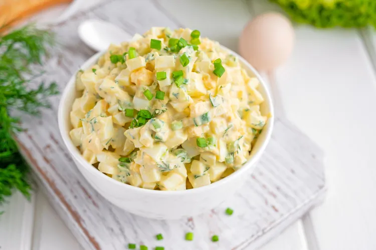 Red potato salad with mustard, dill and pickles