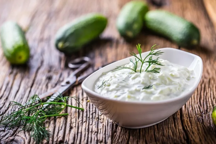 Lemon-dill cucumber salad