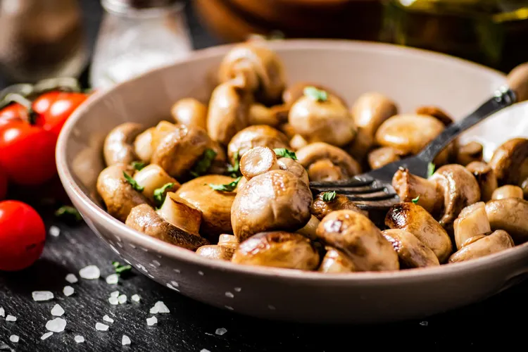 Rosemary-roasted mushrooms with garlic and olive oil