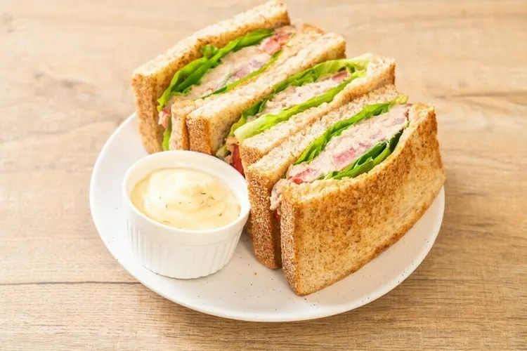 Salami and ham sandwich