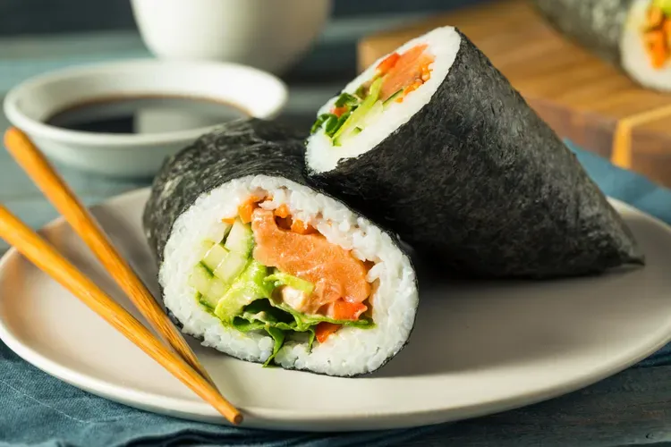 Salmon nori rolls with brown rice and veggies