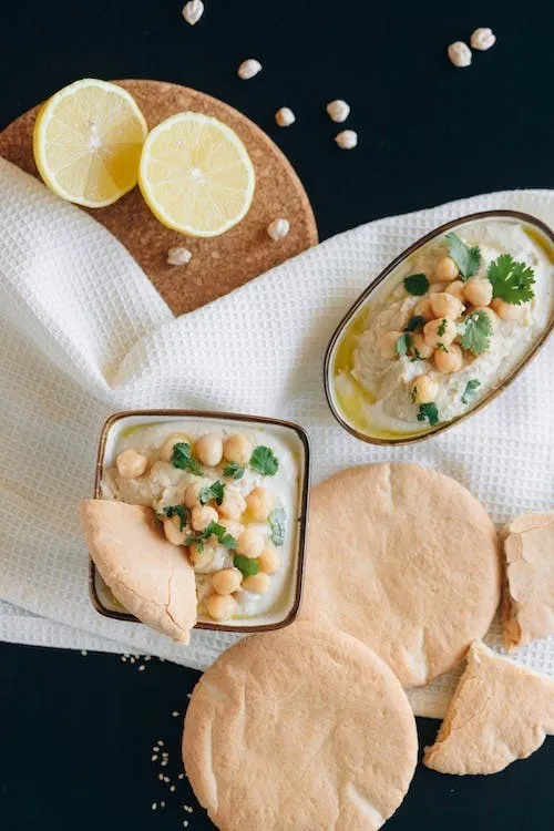 Lemon garlic mashed chickpeas