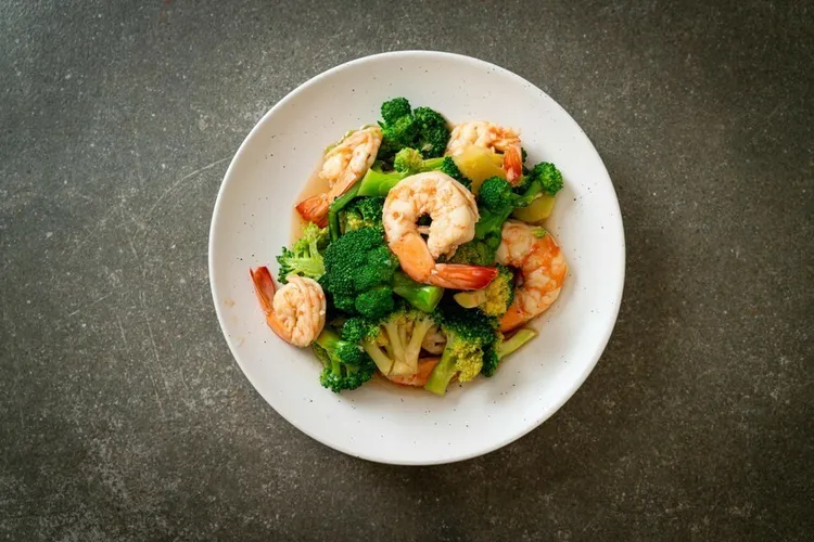 Shrimp & broccoli stir-fry