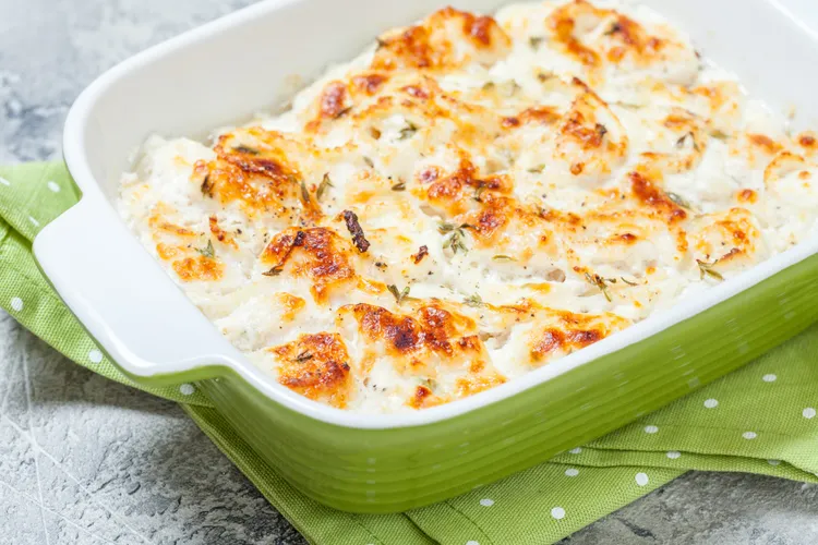 Buffalo chicken casserole with cream cheese and blue cheese