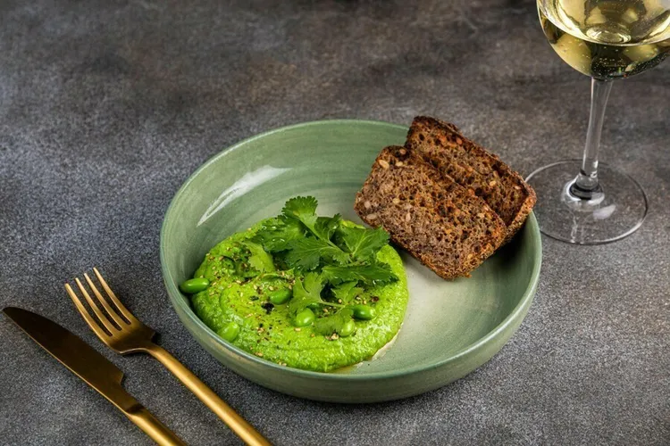 Smashed peas with mint butter