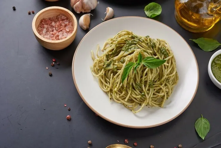 Garlic basil spaghetti with parmesan and butter