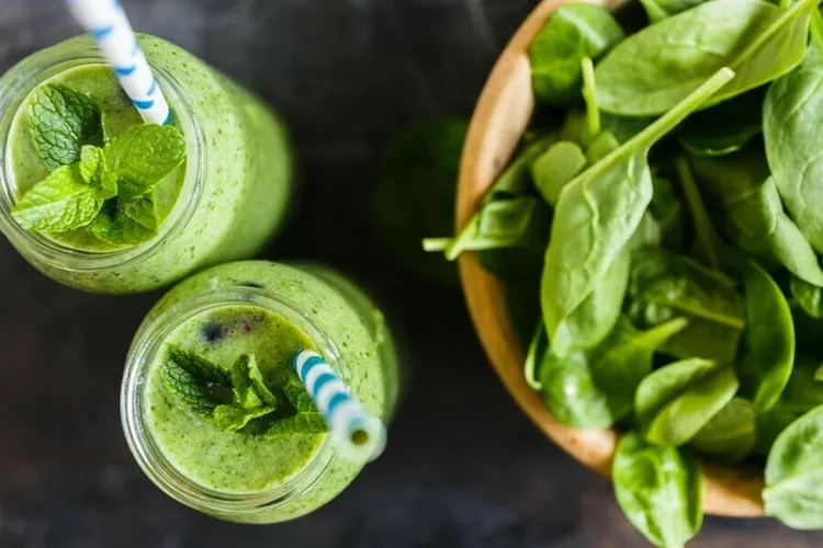 Green protein spinach shake