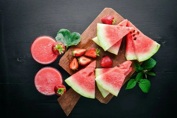 Strawberry chia watermelon smoothie
