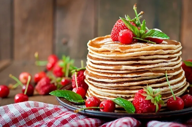 Maple-infused whole wheat super pancakes
