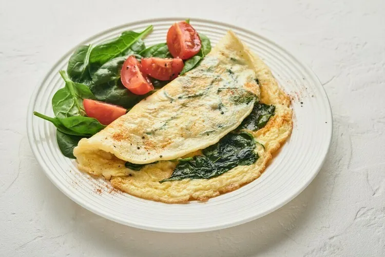 Turkey, goat cheese and spinach omelet