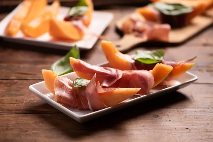 Peaches with serrano ham and basil