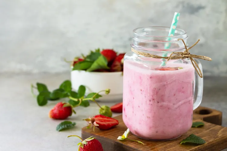 Strawberry protein smoothie