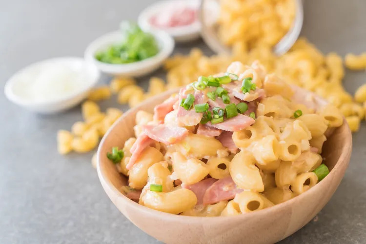 Bacon mac and cheese